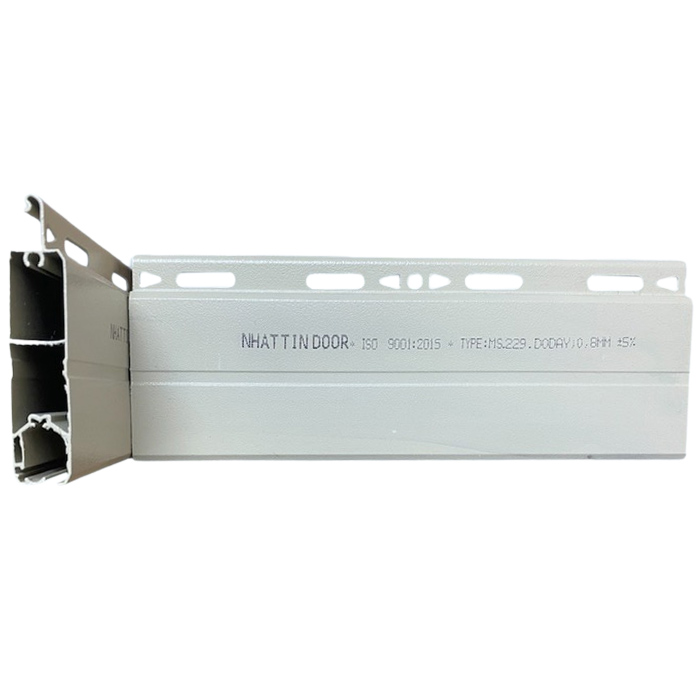 Cửa cuốn khe thoáng màu ghi vàng, 2 ron giảm chấn Nhất Tín MS229