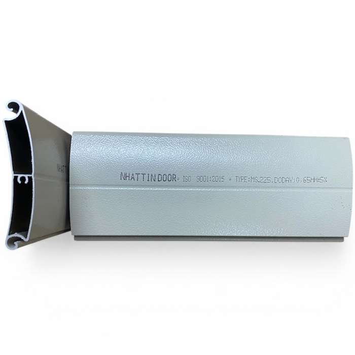 Cửa cuốn nan kín màu ghi sáng Nhất Tín MS225